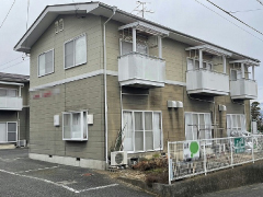 外壁塗装前のアパート